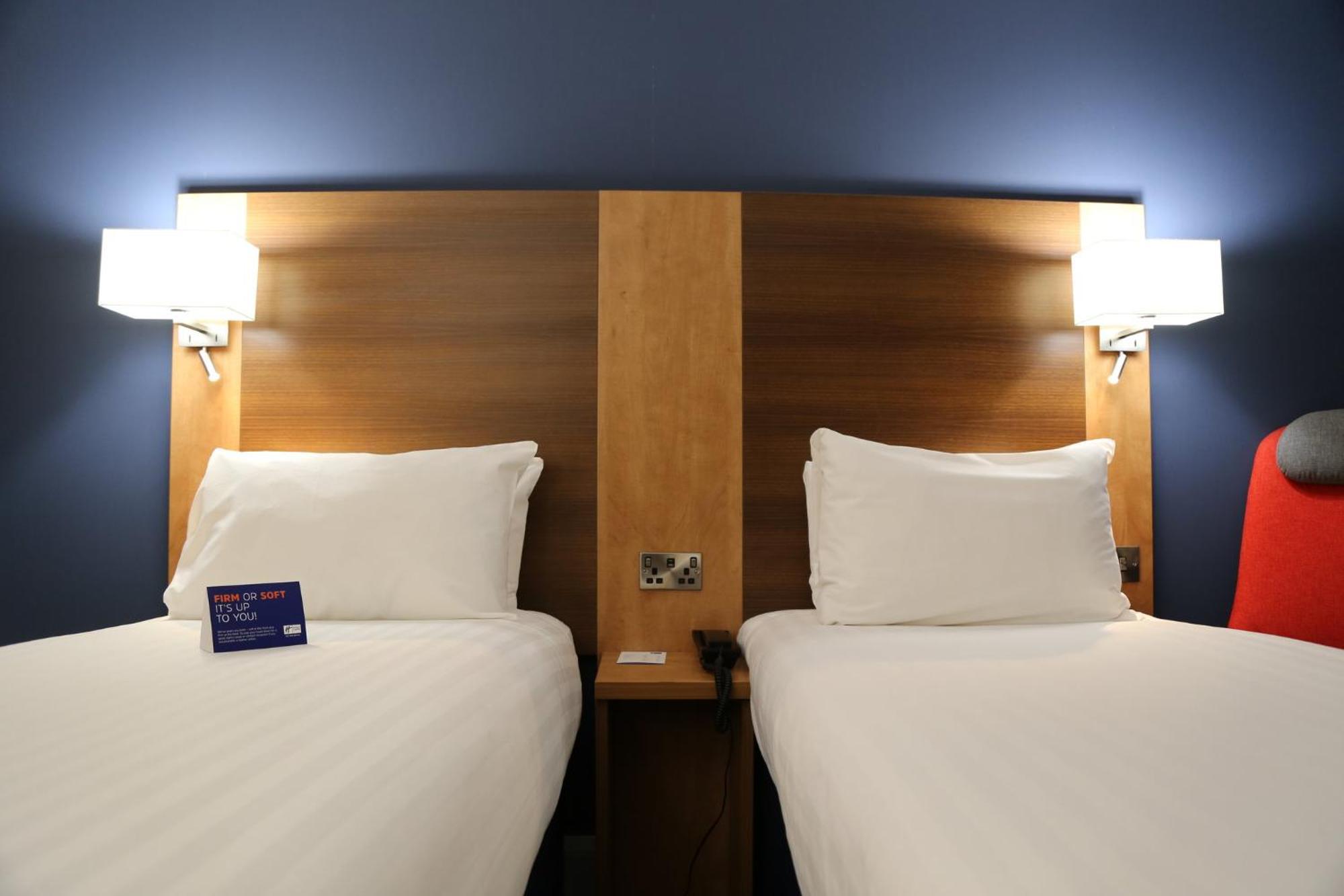 Holiday Inn Express Nuneaton By Ihg Exteriér fotografie