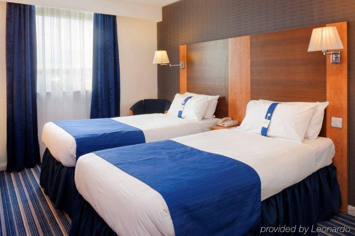 Holiday Inn Express Nuneaton By Ihg Pokoj fotografie