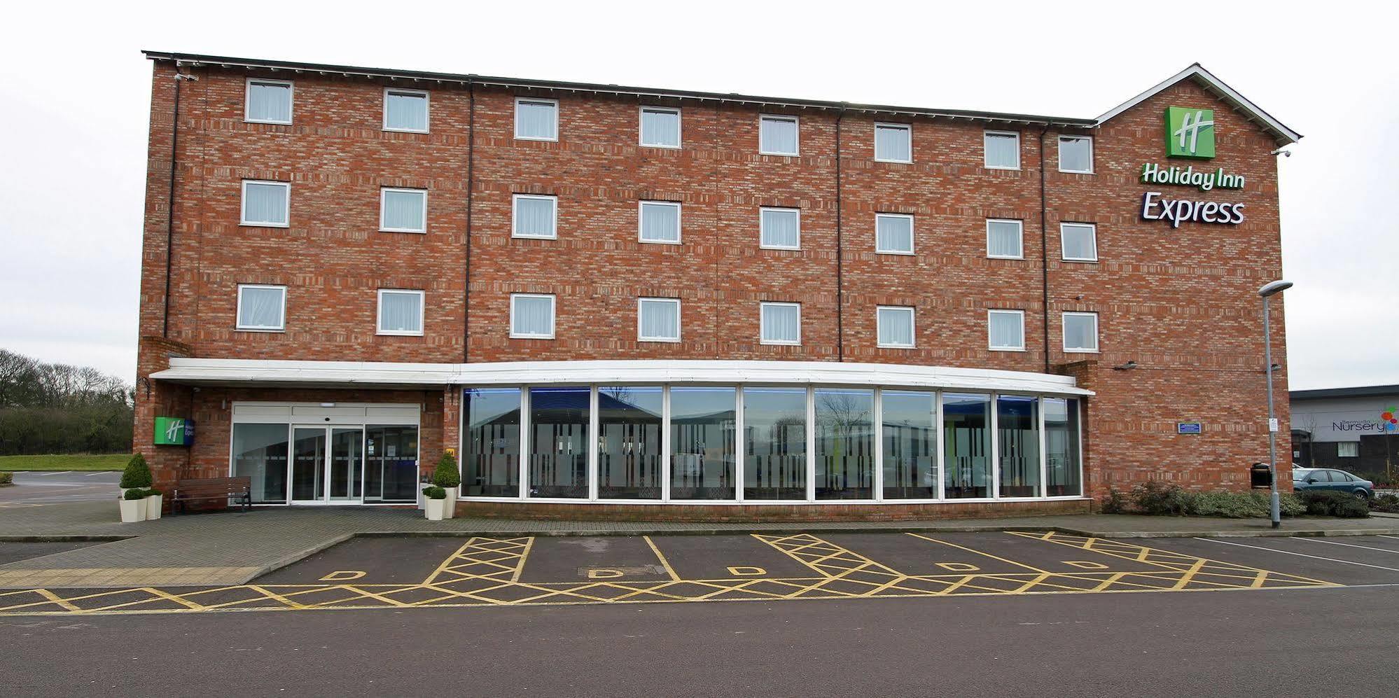 Holiday Inn Express Nuneaton By Ihg Exteriér fotografie